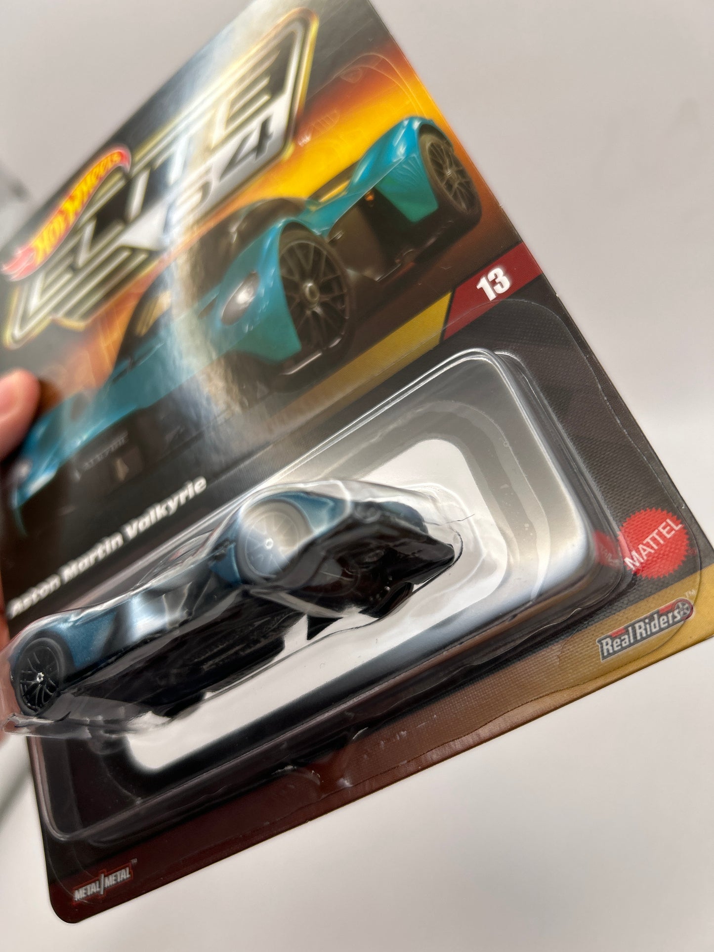 Elite 64 Aston Martin Valkyrie Niebieski *Blister