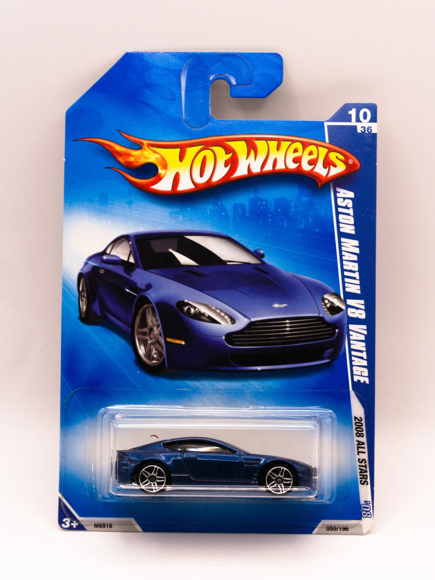 Aston Martin V8 Vantage Niebieski