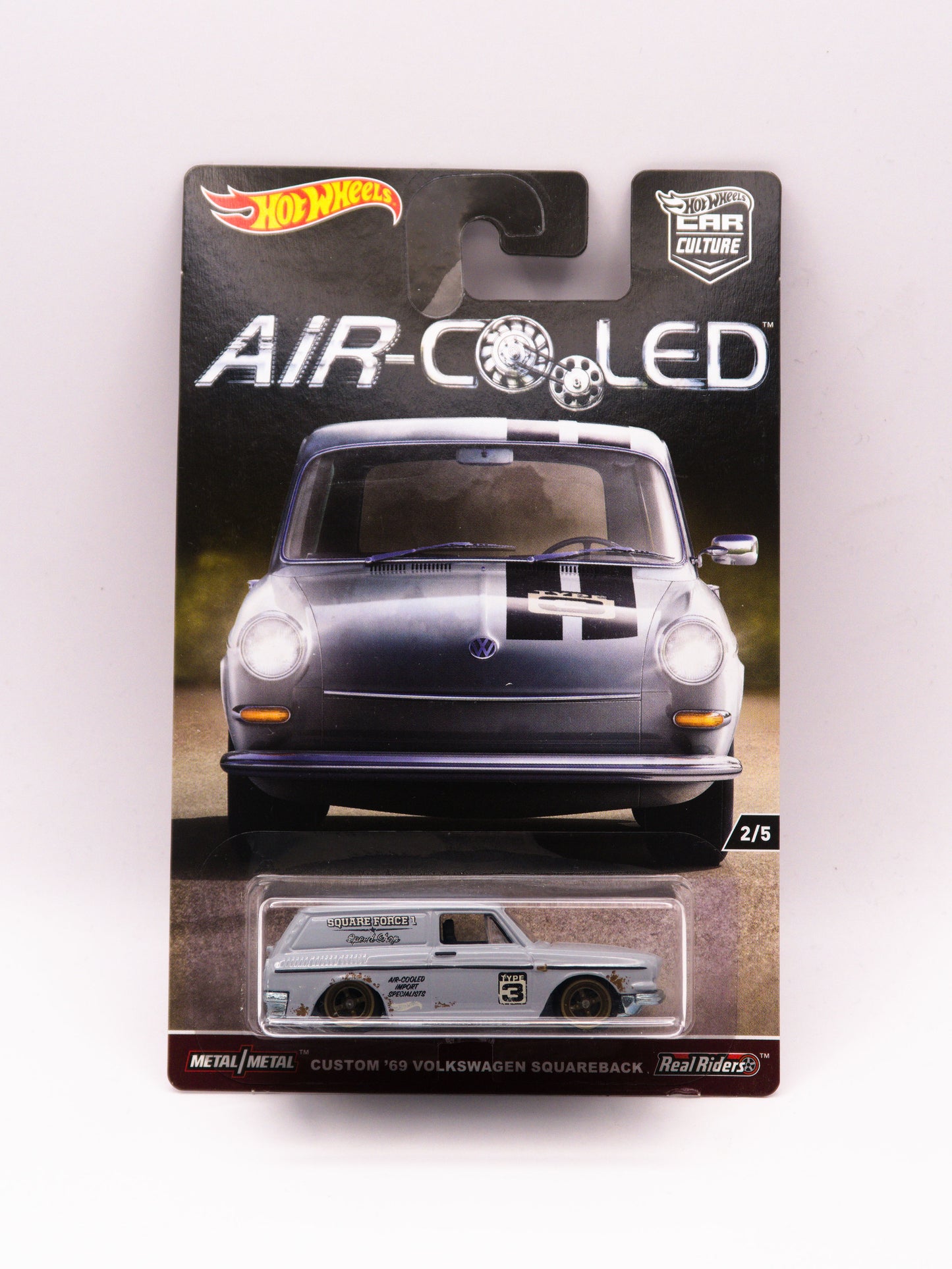 Custom '69 Volkswagen Squareback Air Cooled Premium Szary