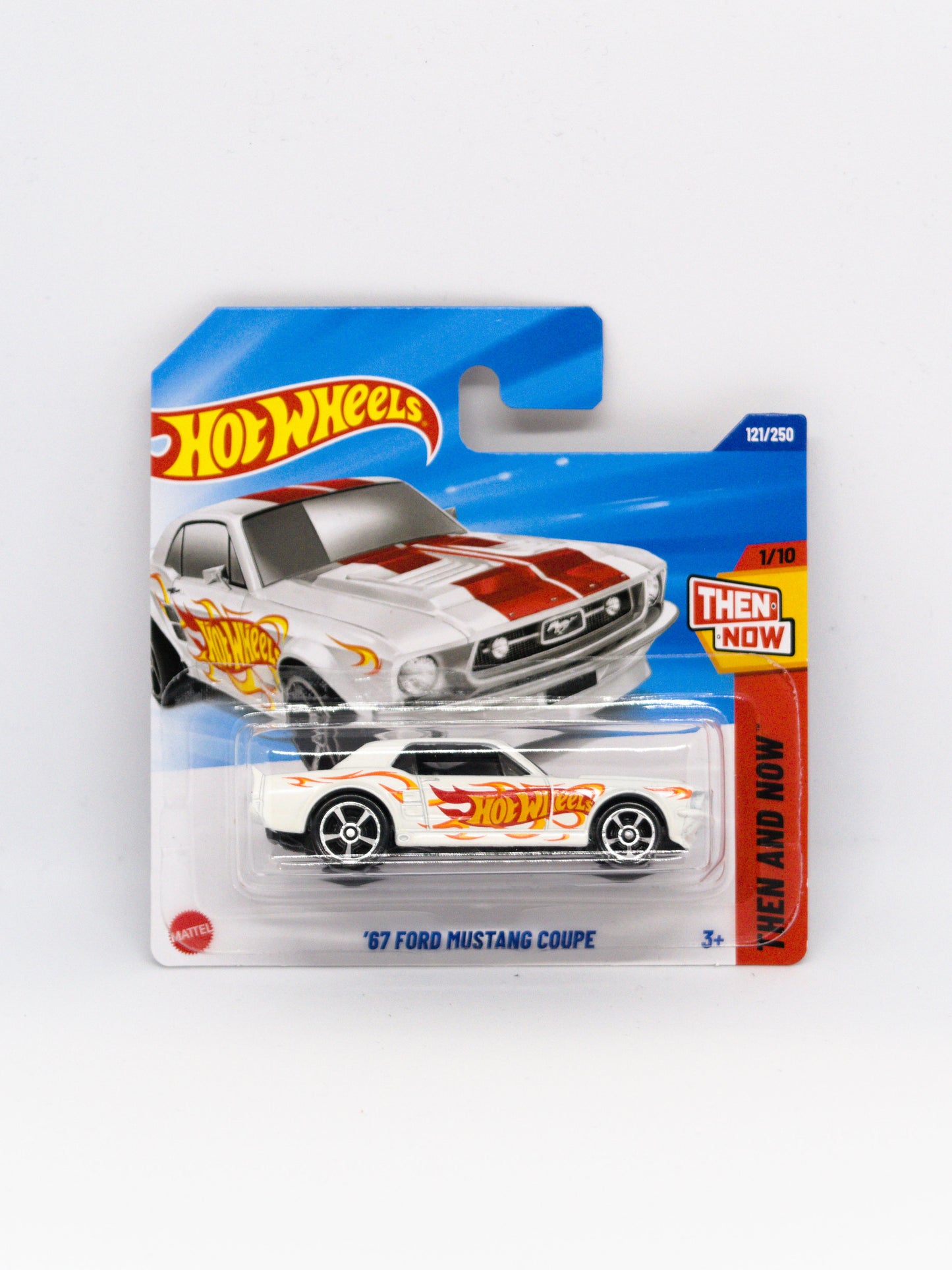 '67 Ford Mustang Coupe Biały