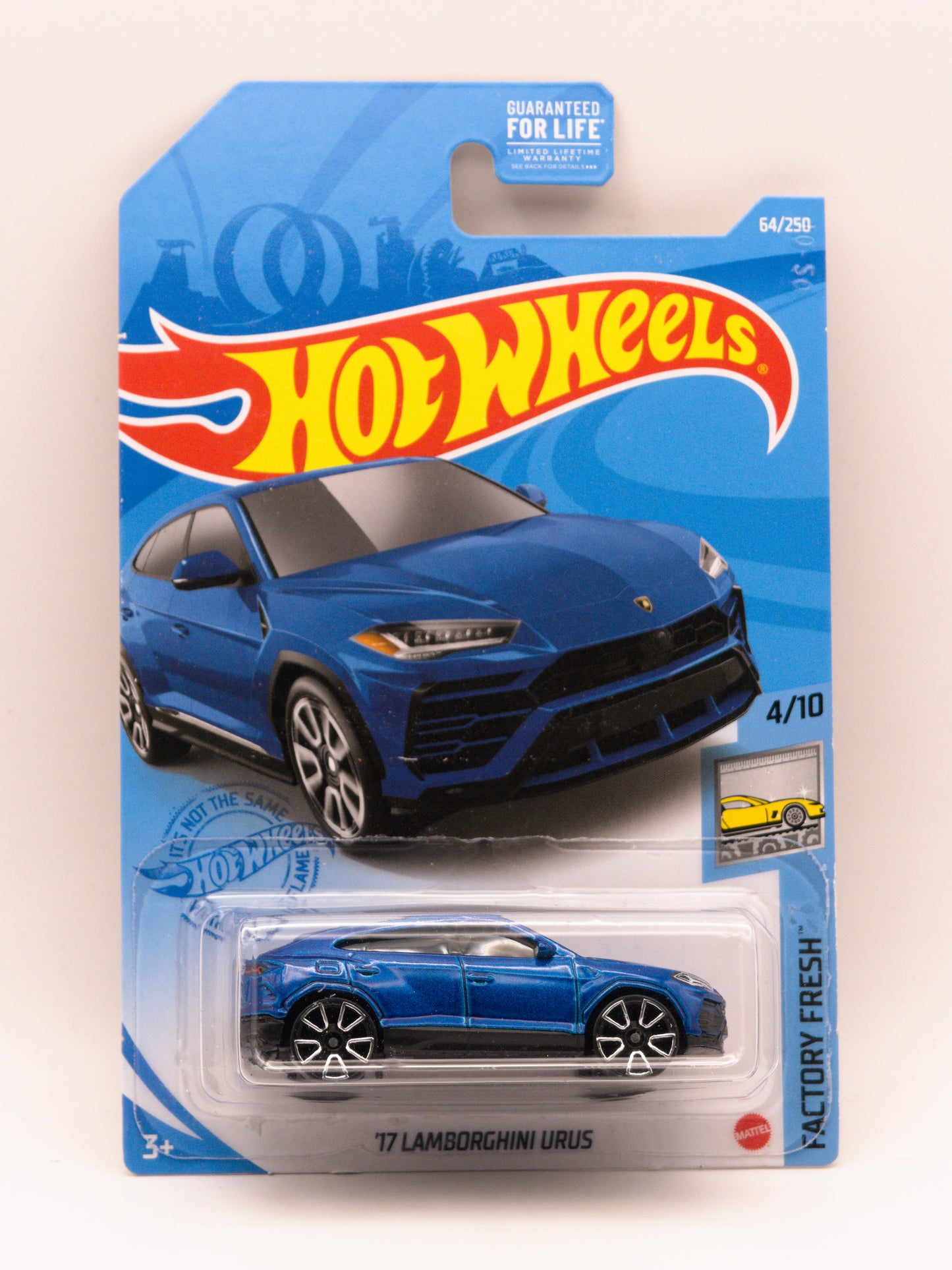 '17 Lamborghini Urus Niebieski