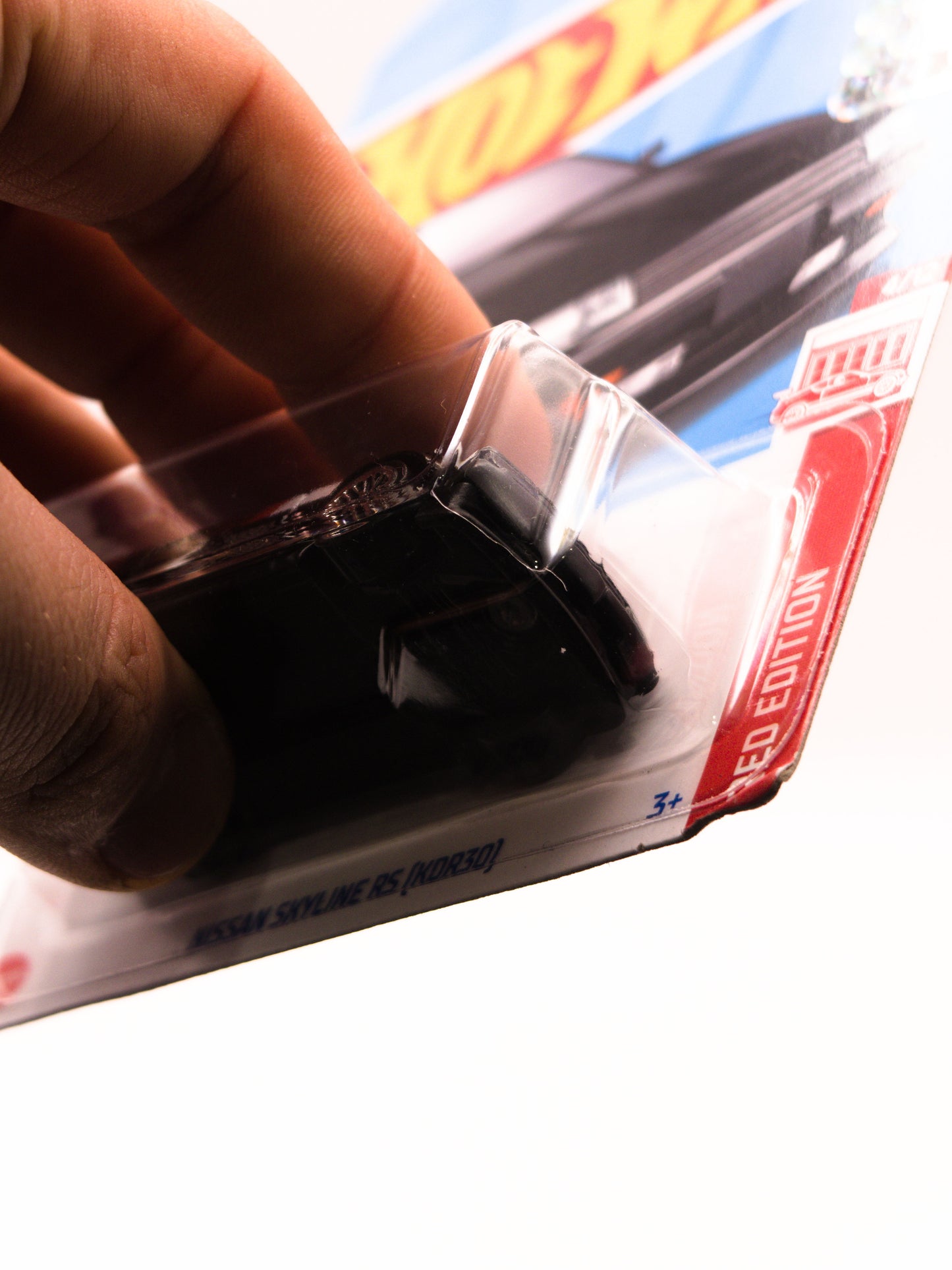 Nissan Skyline RS (KDR30) Czarny Red Edition Factory Sealed *Uszkodzony