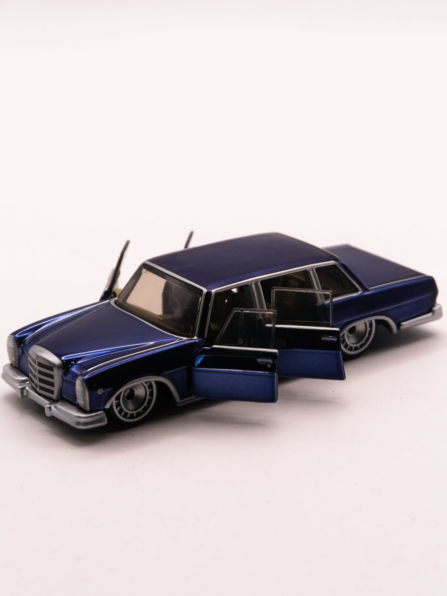 Red Line Club RLC 1964 Mercedes Benz 600 Niebieski