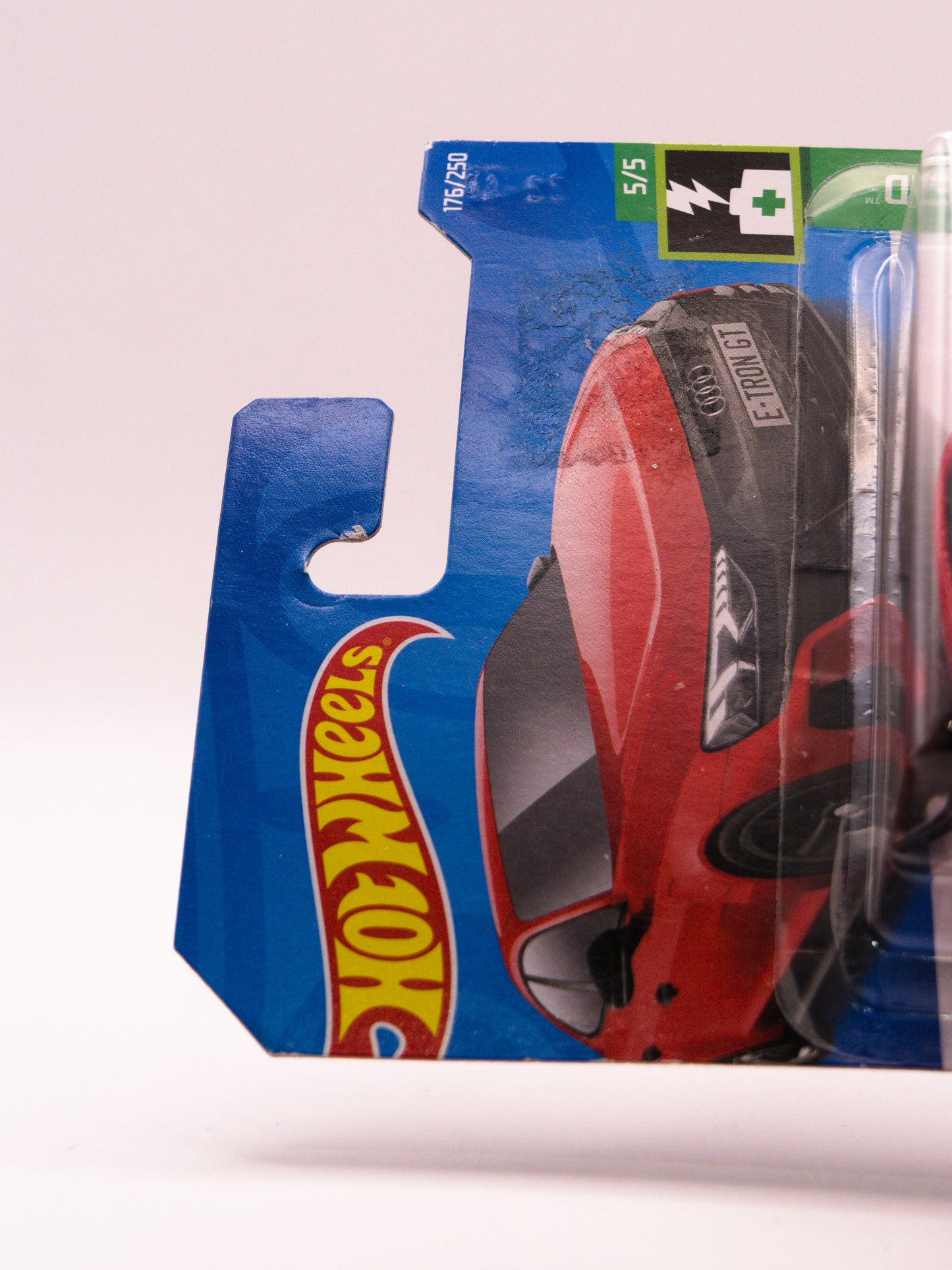 Audi RS E-Tron GT Czerwony *Klej na Karcie