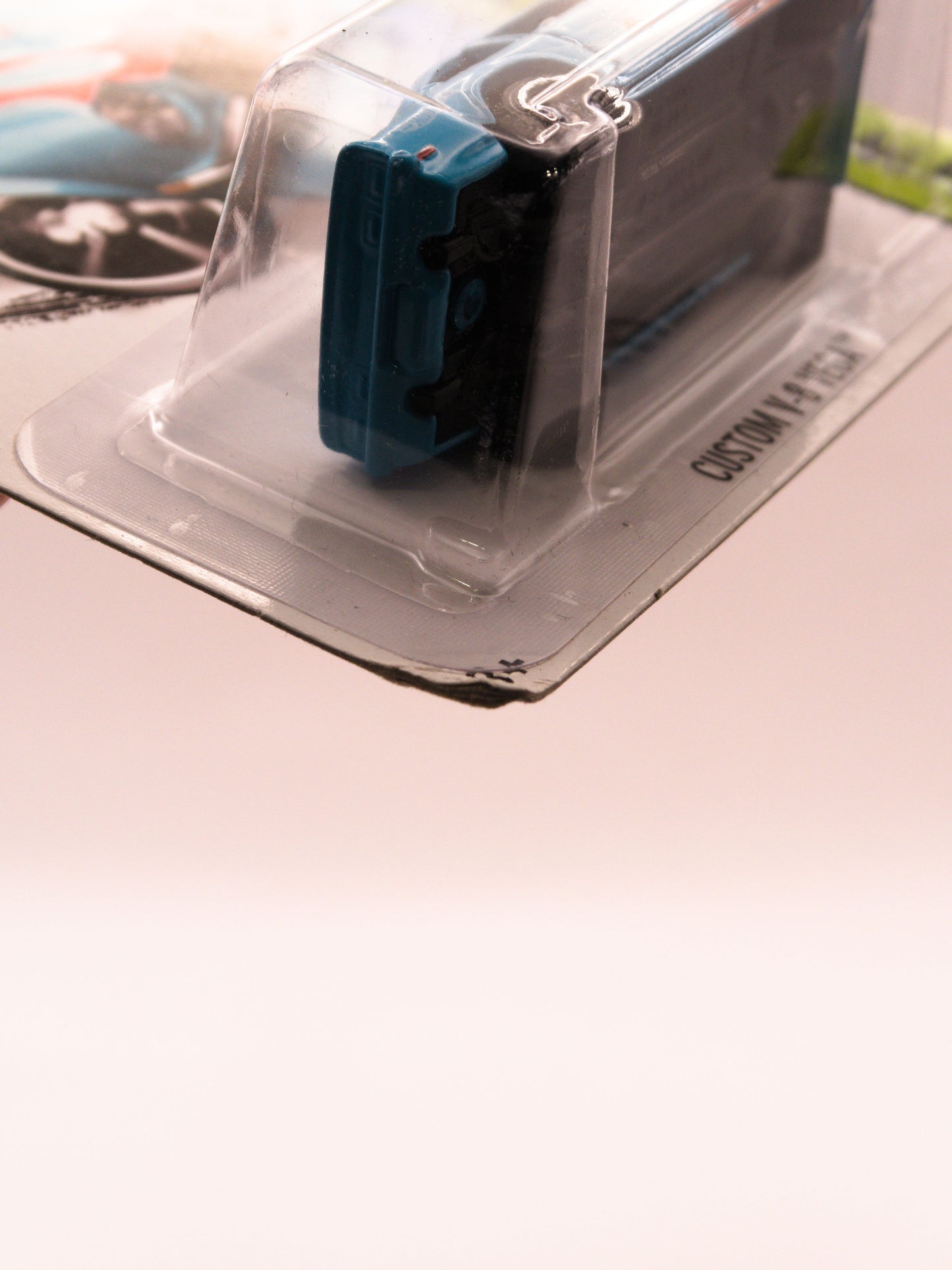 Custom V-8 Vega Niebieski *Róg Karty