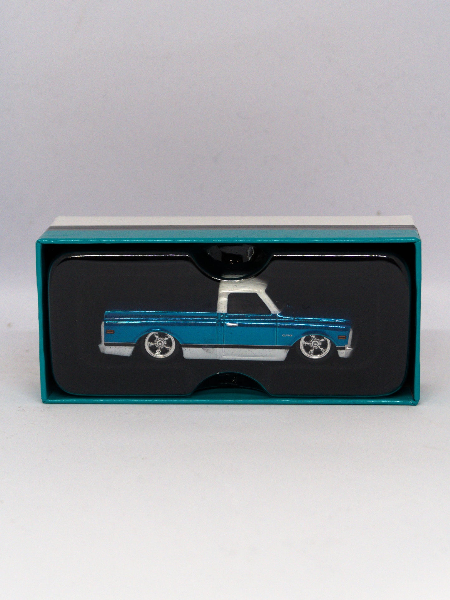 Red Line Club RLC Chevy C/10 Turkusowy