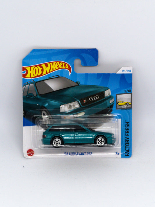 '94 Audi RS2 Avant Turkusowy