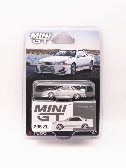 CHASE Mini GT #1066 Nissan Skyline R32 Veilside Combat Biały