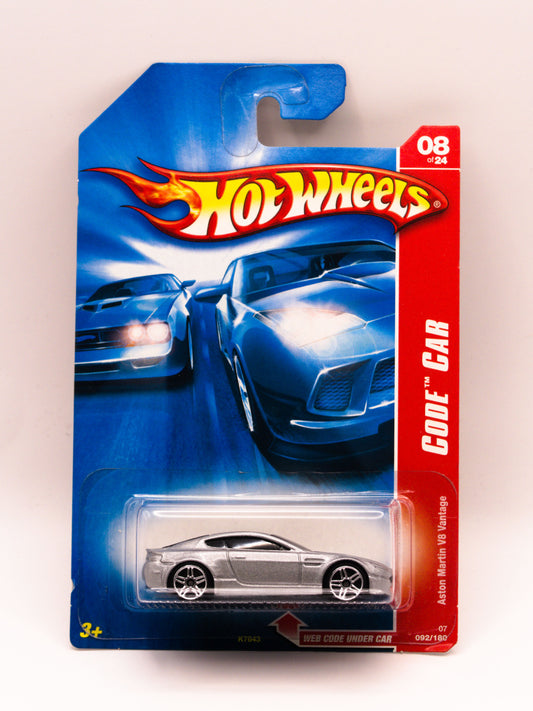 Aston Martin V8 Vantage Srebrny