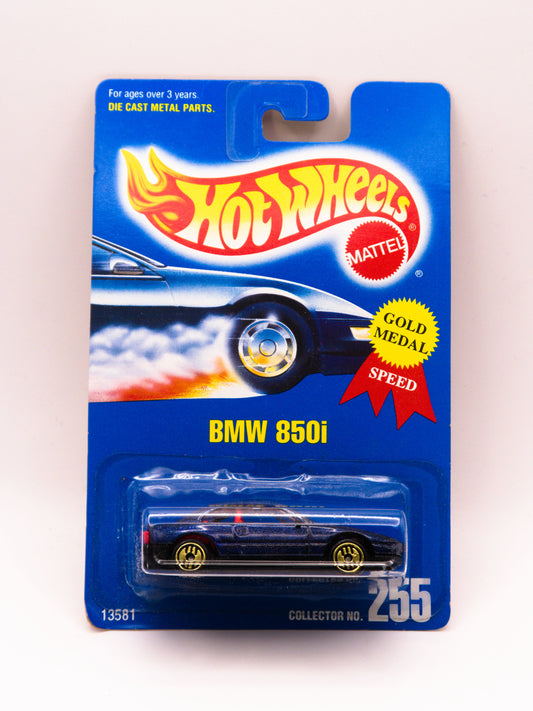 BMW 850i Granatowy Wariant Kół UH Złoty