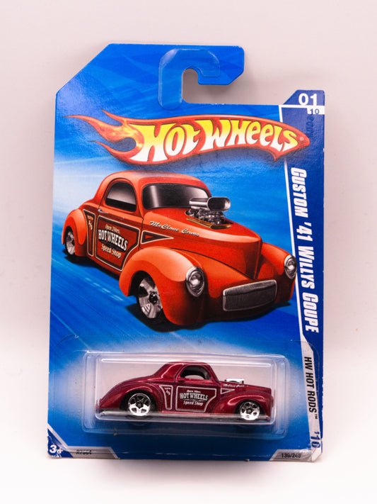 Custom '41 Willys Coupé Czerwony