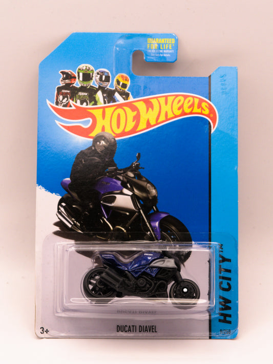 Ducati Diavel Niebieski