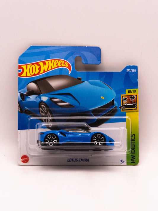 Lotus Emira Niebieski