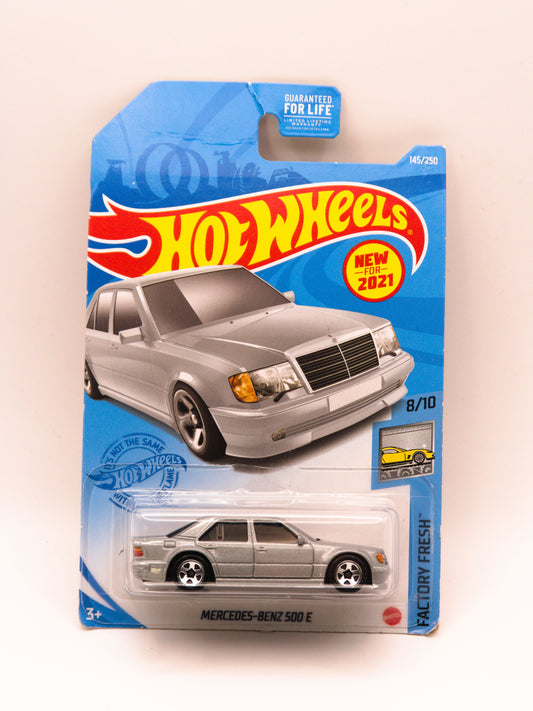 Mercedes-Benz 500 E Srebrny *Uszkodzony