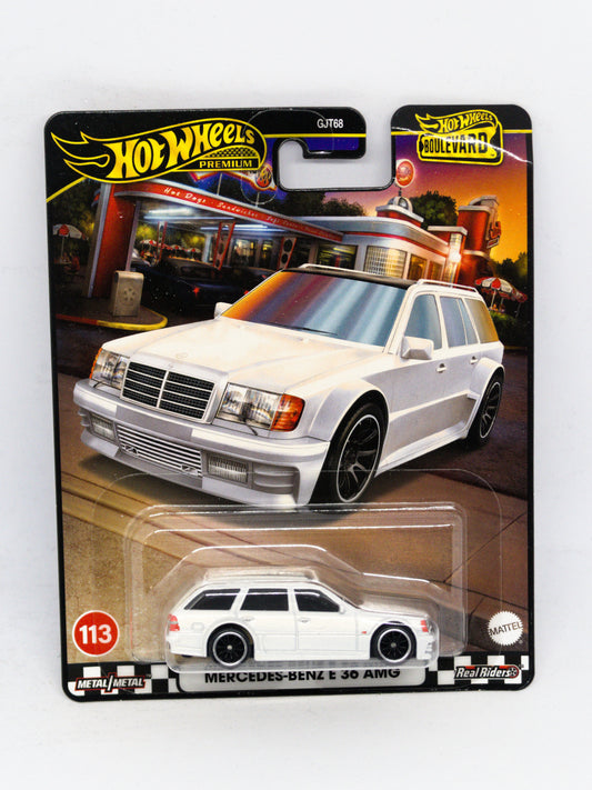 Mercedes-Benz E 36 AMG Boulevard #113 *Uszkodzony róg
