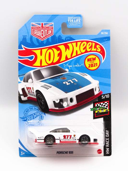 Porsche 935 Biały z Czerwony Spodem