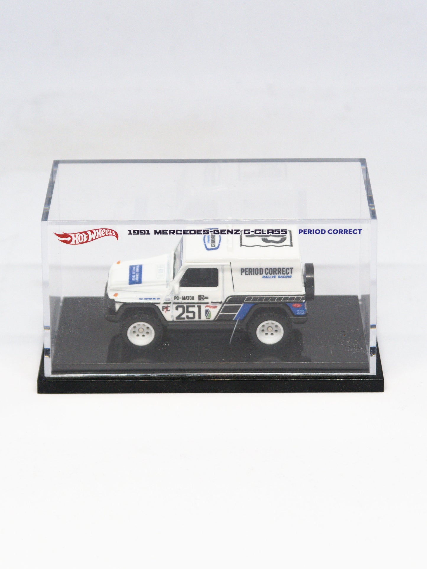 Red Line Club 1991 Mercedes-Ben G-Klasa Period Correct