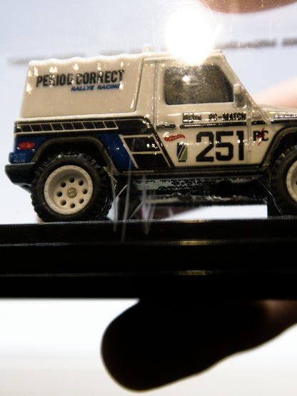 Red Line Club 1991 Mercedes-Ben G-Klasa Period Correct