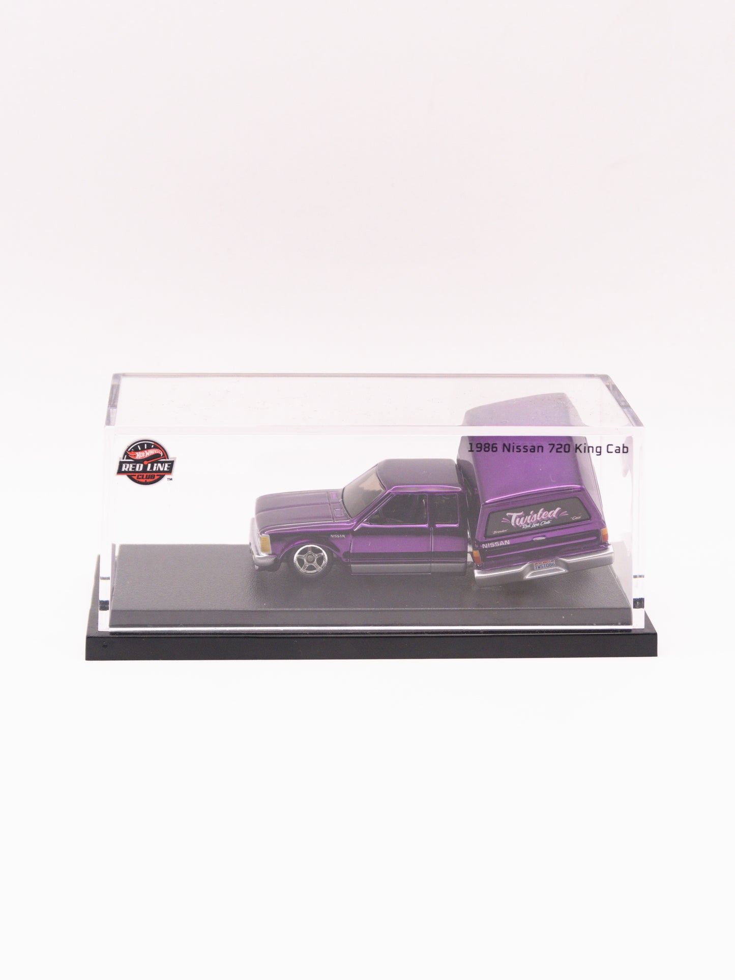 Red Line Club RLC Nissan 720 King Cab Fioletowy *Opakowanie