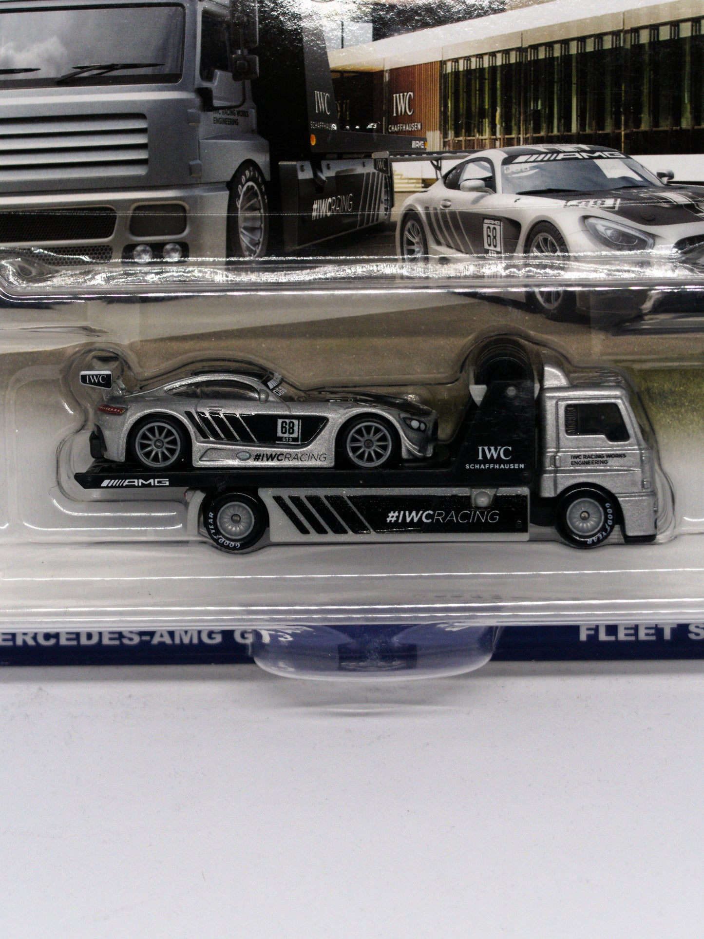 Hot Wheels Team Transport: '16 Mercedes-AMG GT3 + Fleet Street
