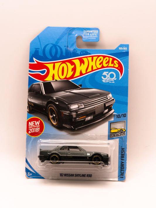 '82 Nissan Skyline R30 Srebrny *Uszkodzona Karta