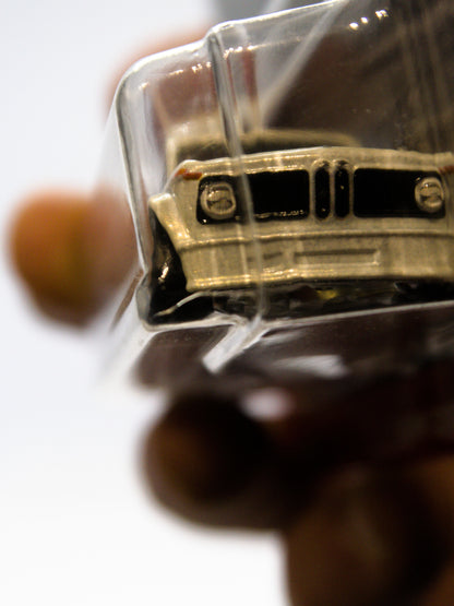 BMW 2002 Premium Biały *Uszkodzony