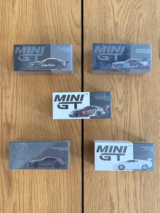 STARTER PACK 2/10 - Mini GT Skeleton + 4 Mini GT