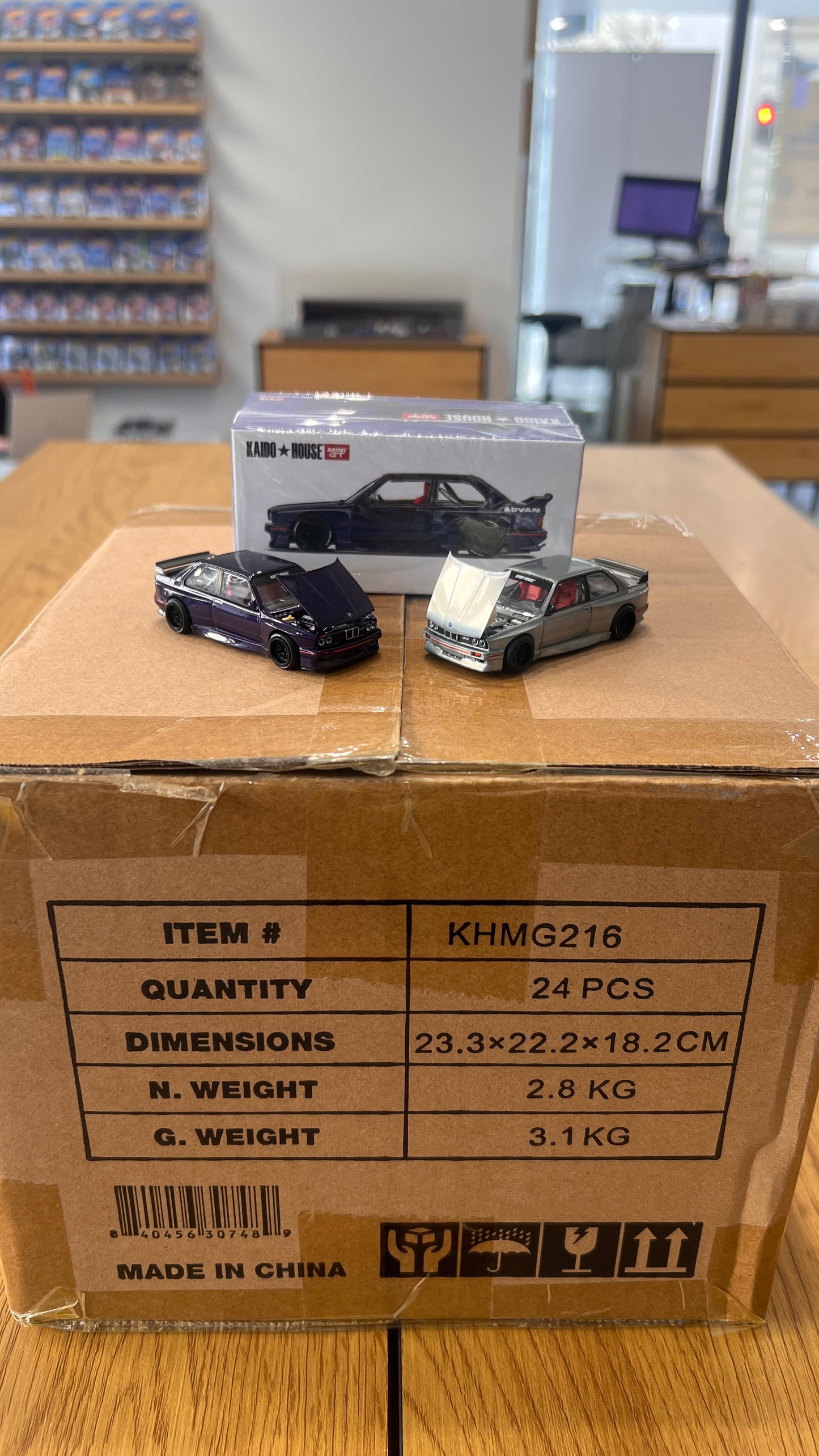 Kaido House #216 BMW M3 E30 Kaido GT V2 Fioletowy - SEALED BOX! CHASE!