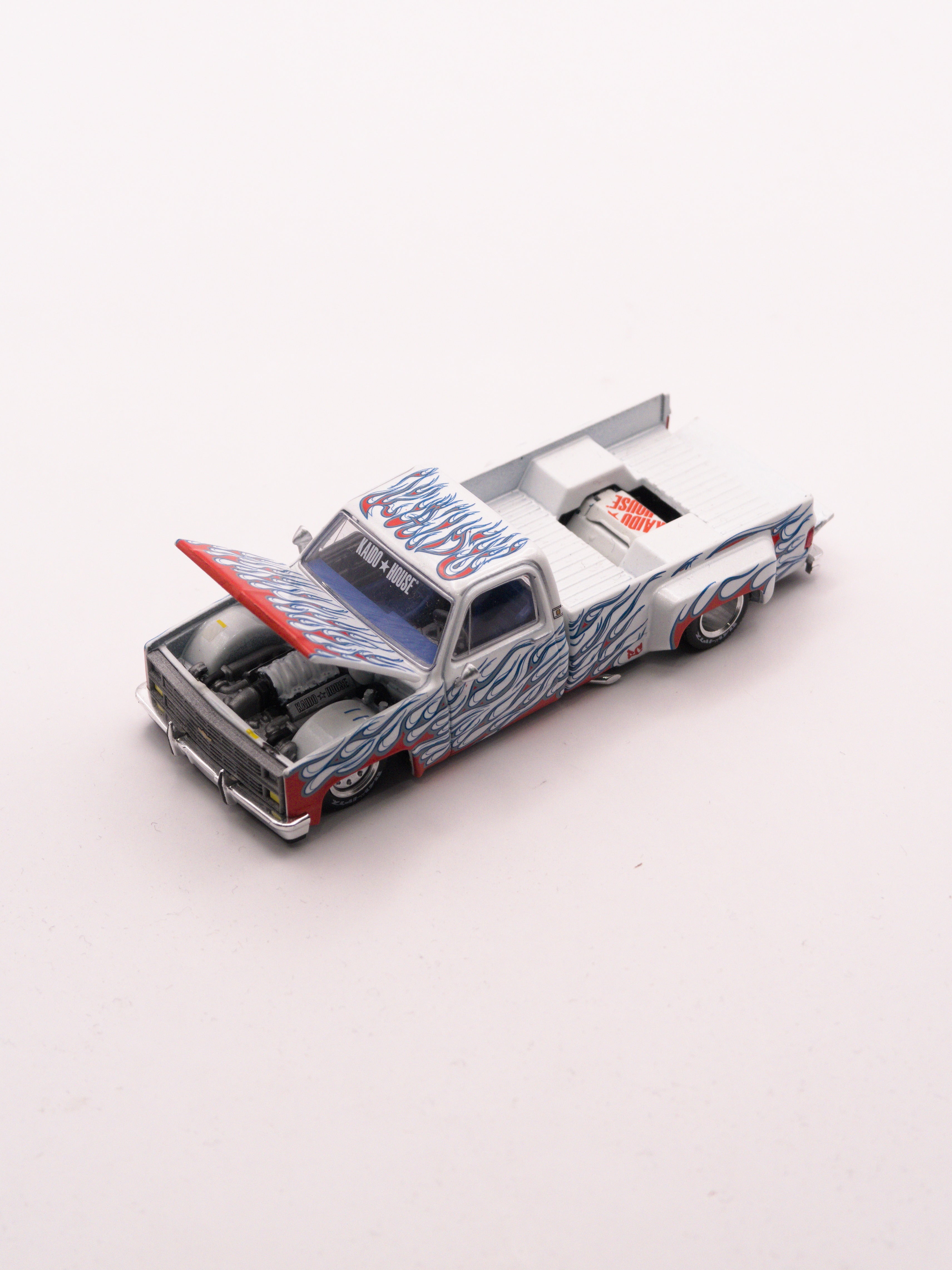 Kaido House Chevrolet Silverado Dually On Fire V2 #157 – Skalper