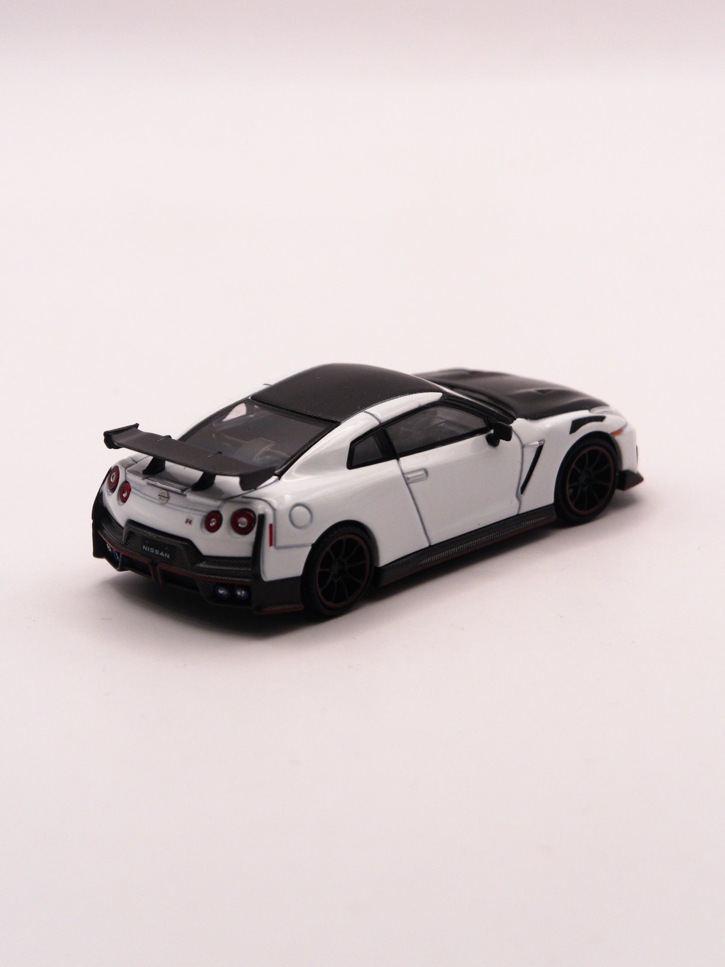 Mini GT #1045 Nissan GT-R Nismo R35 2024 Biały *Blister