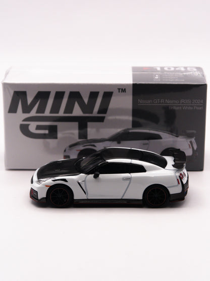 Mini GT #1045 Nissan GT-R Nismo R35 2024 Biały