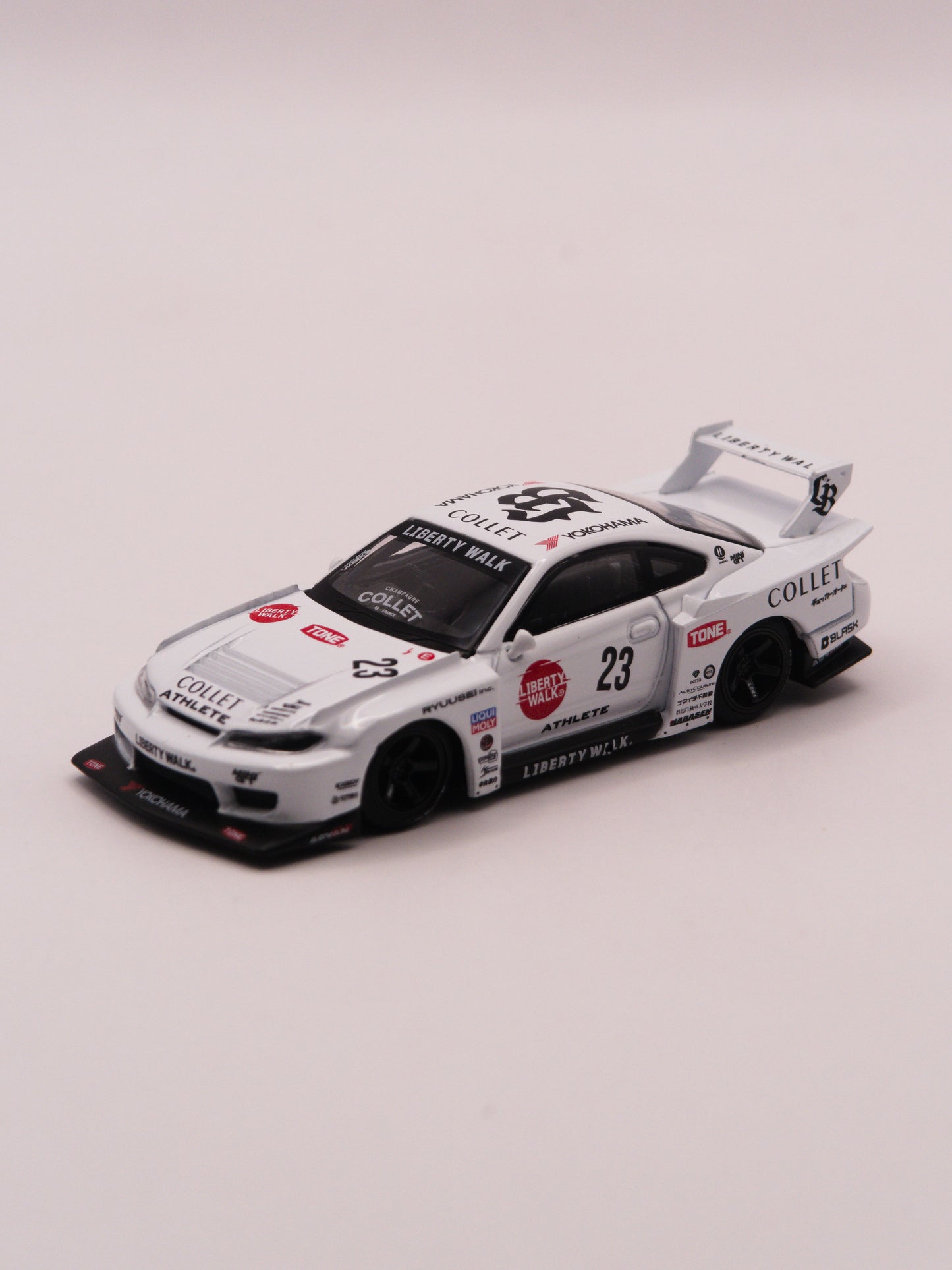 Mini GT #1054 Nissan Silvia S15 Liberty Walk Super Silhouette Athlete Biały