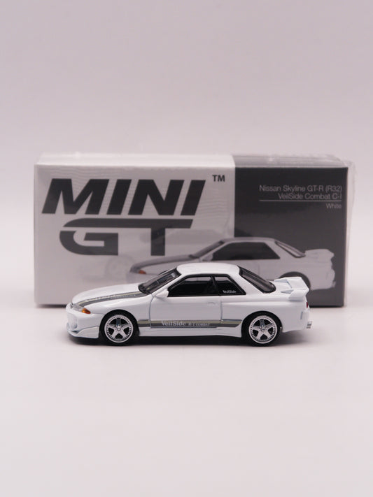 MiniGT #1066 Nissan Skyline R32 Veilside Combat Biały
