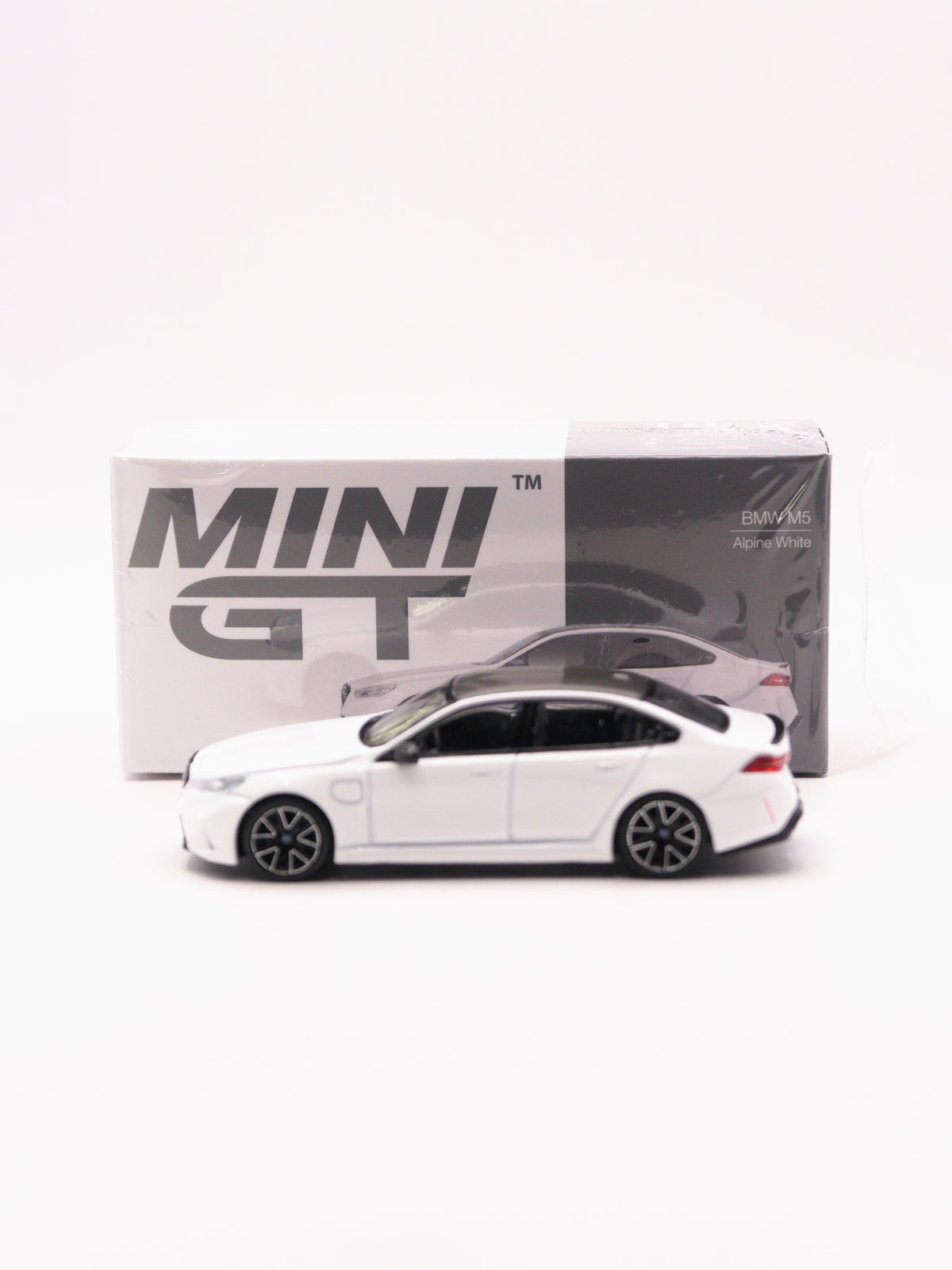 Mini GT #1092 BMW M5 Biały *Pudełko