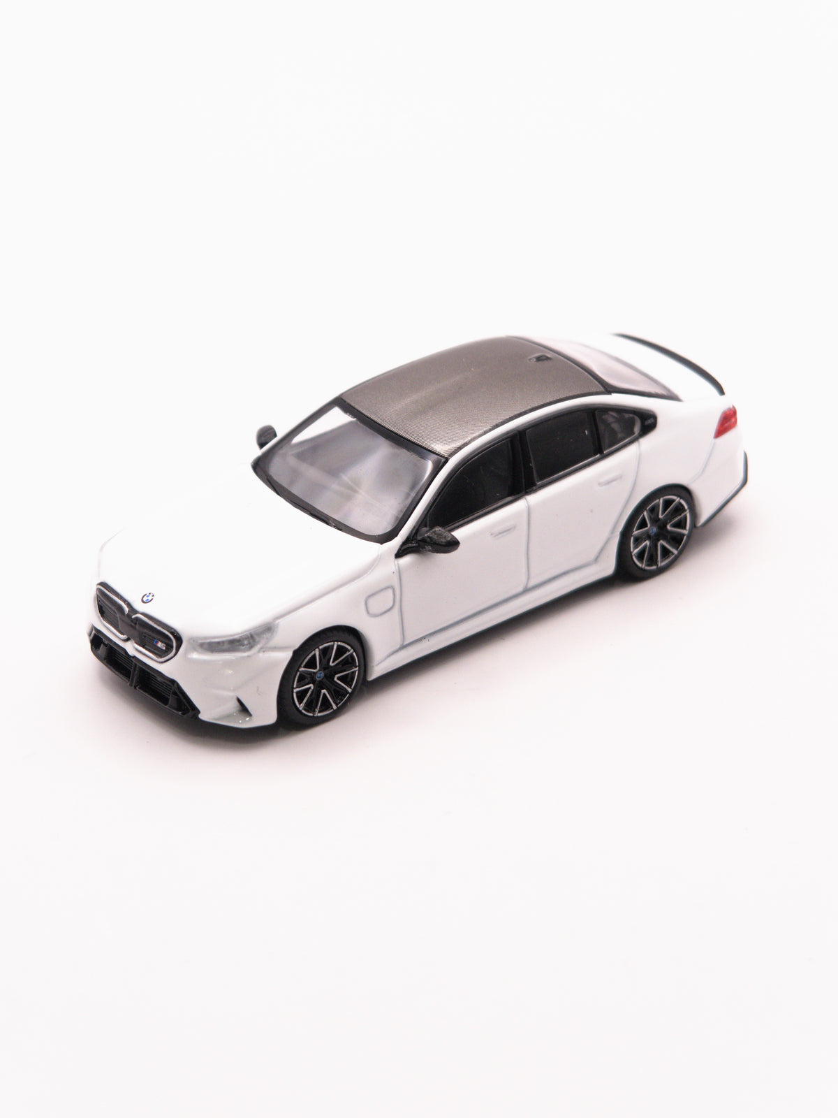 Mini GT #1092 BMW M5 Biały *Pudełko