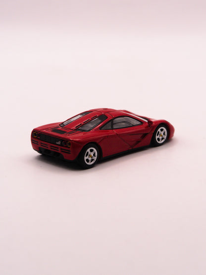Mini GT #654 McLaren F1 Czerwony