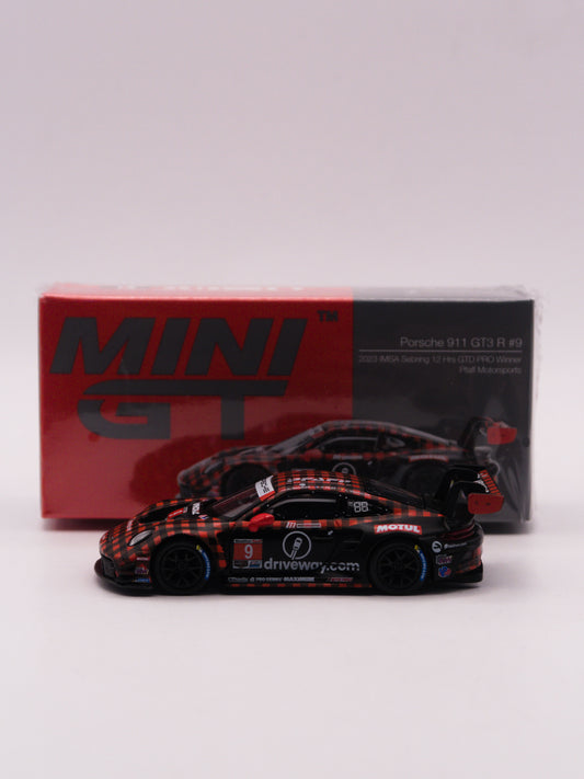 Mini GT #770 Porsche 911 GT3 R 992 PFAFF Sebring Winner Czerwony