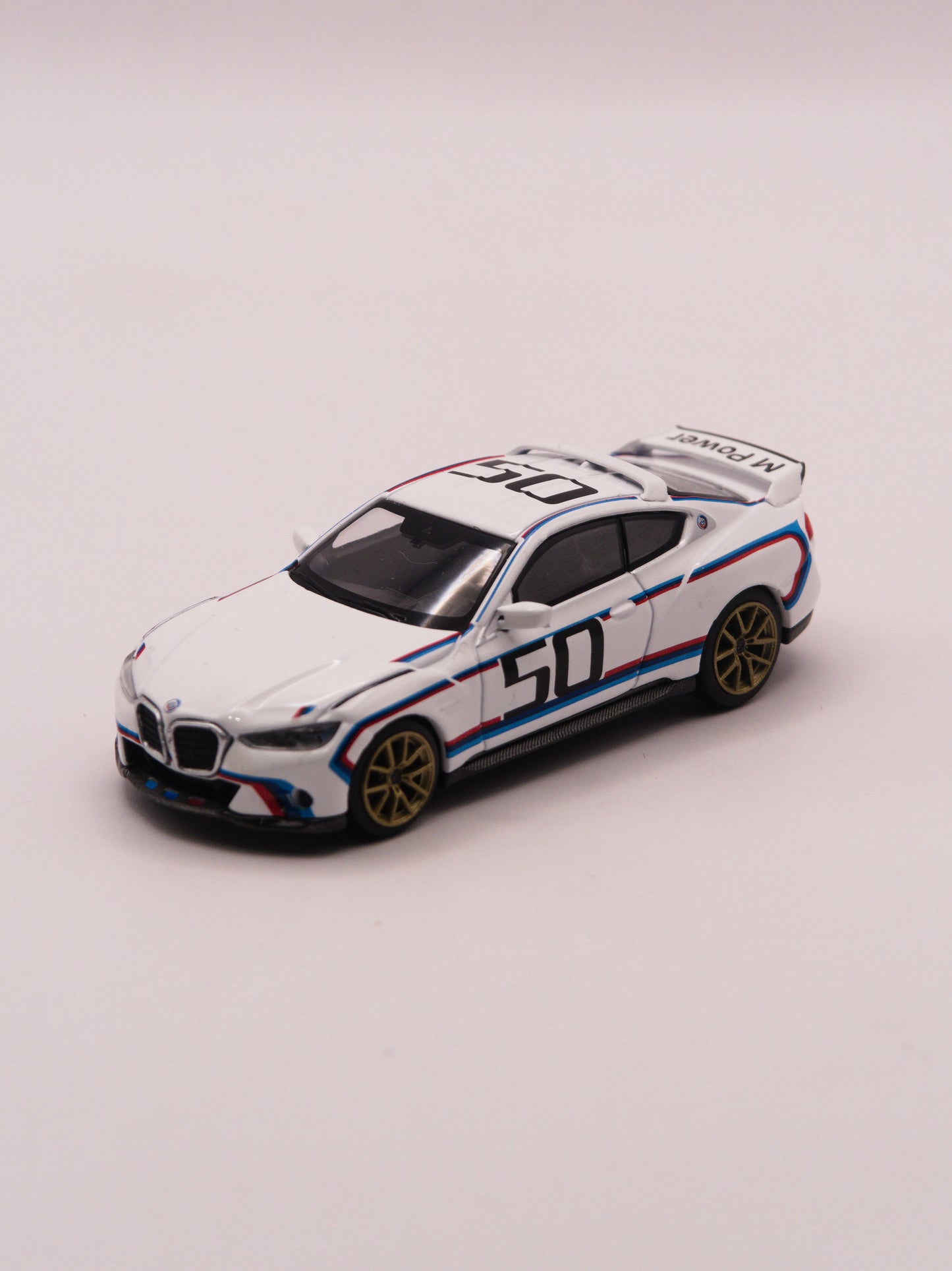 Mini GT #863 BMW M4 CSL 3.0 Biały