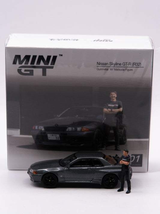 Mini GT #869 Nissan GT-R R32 Szary z Figurką Matsudy