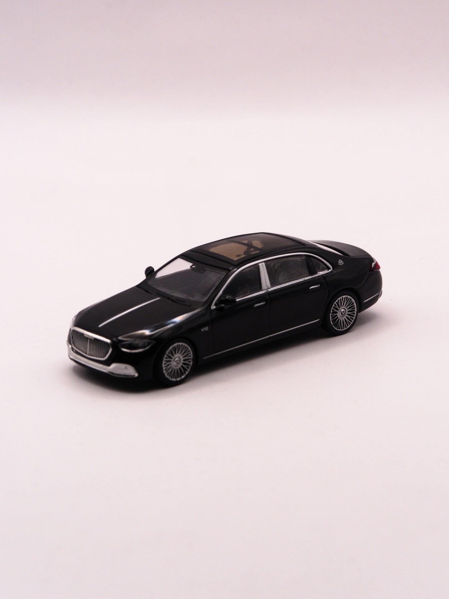 Mini GT #977 Mercedes Maybach S 680 Czarny
