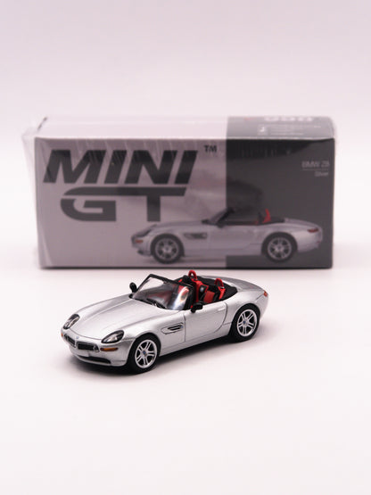 Mini GT #998 BMW Z8 Srebrny
